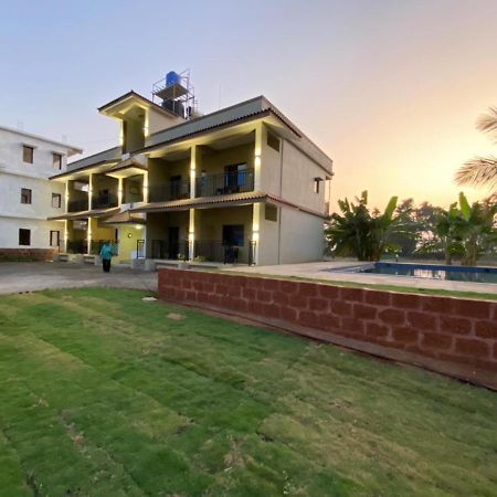O'Nest Countryside Hotel Surai Luaran gambar